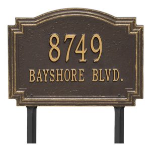 Williamsburg standard lawn two line plaque cast in the USA shown with colonial border design and two lines of personalized text